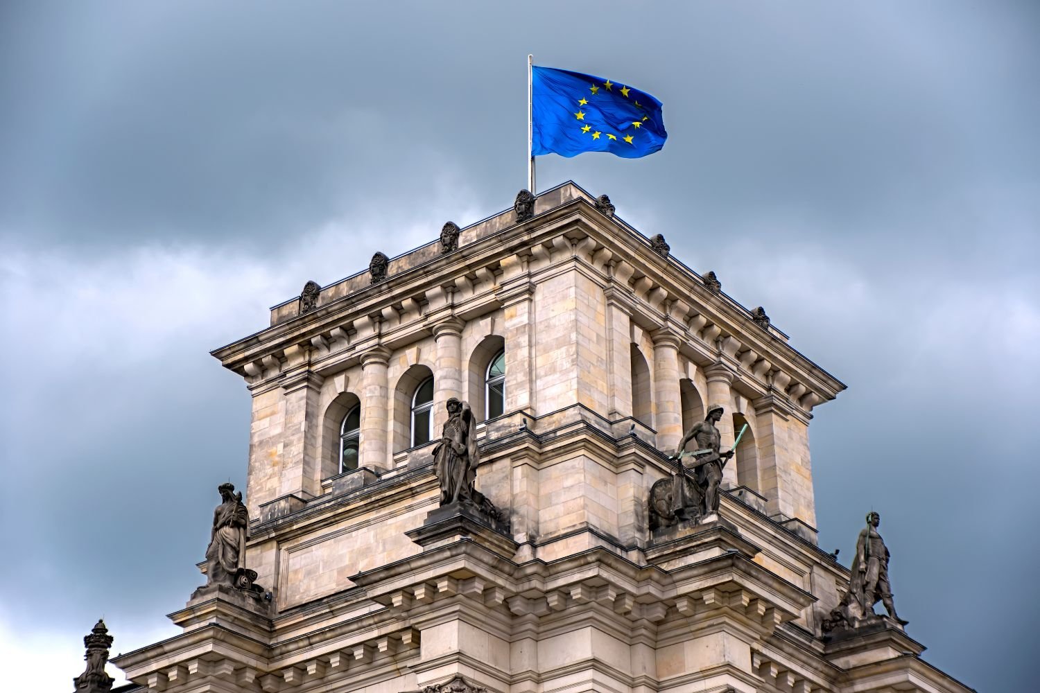 Best Europe Work Visa Consultancy in Qatar – Top Immigration Services by LCM Consultants